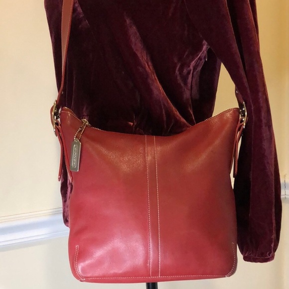 COACH Legacy Red Leather Feeder Bucket Adjustable Crossbody Shoulder Bag Vintage - Picture 6 of 11